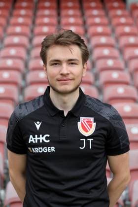 Julian Thies (Video-Analyst); FC Energie Cottbus; 3.Liga, Porträttermin 2025 2026 Fussball 3. Liga 2025 2026 Offizieller Portraitermin FC Energie Cottbus