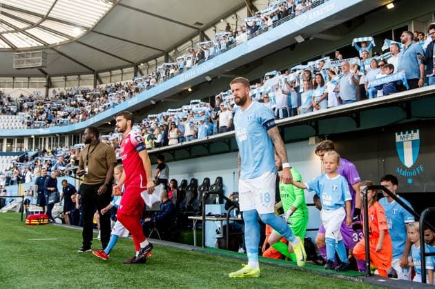 250715 Pontus Jansson of Malmö FF ahead of the UEFA Champions League qualifier football match between Malmö FF and FC Iberia 1999 on July 15, 2025 in Malmö. Photo: Christian Örnberg BILDBYRAN COP 166 CO0587 fotboll football soccer fotball uefa champions league gualifiers champions league malmö ff fc iberia bbeng Copyright: CHRISTIANxÖRNBERG BB250715CO017