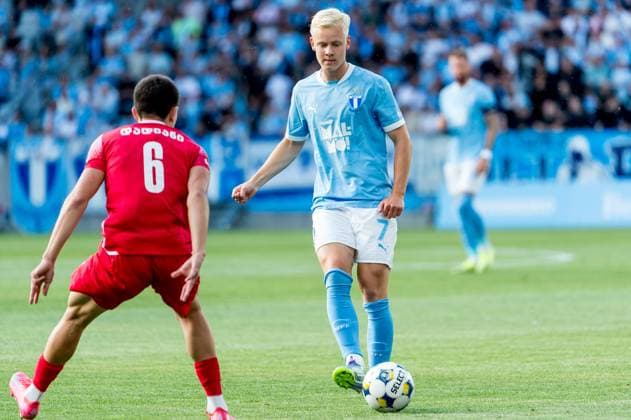 250715 Nikoloz Dadiani of FC Iberia and Otto Rosengren of Malmö FF during the UEFA Champions League qualifier football match between Malmö FF and FC Iberia 1999 on July 15, 2025 in Malmö. Photo: Christian Örnberg BILDBYRAN COP 166 CO0587 fotboll, football, soccer, fotball,uefa champions league gualifi Copyright: CHRISTIANxÖRNBERG BB250715CO018