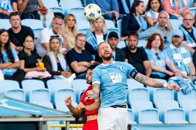 250715 Pontus Jansson of Malmö FF and Giorgi Tabatadze of FC Iberia during the UEFA Champions League qualifier football match between Malmö FF and FC Iberia 1999 on July 15, 2025 in Malmö. Photo: Christian Örnberg BILDBYRAN COP 166 CO0587 fotboll football soccer fotball uefa champions league gualifiers champions league malmö ff fc iberia bbeng bbauto Copyright: CHRISTIANxÖRNBERG BB250715CO033