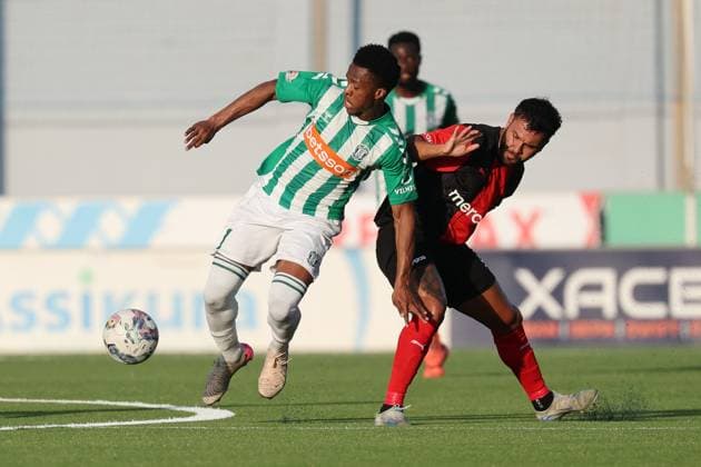 Kassim Hadji (left) of Zalgiris is in action against Rafael Compri of Hamrun Spartans during the UEFA Champions League First qualifying round, 2nd leg soccer match between Hamrun Spartans FC and FK Zalgiris at the Centenary Stadium, in Ta Qali, Malta, 15 July 2025. UEFA Champions League - Hamrun Spartans FC v FK Zalgiris