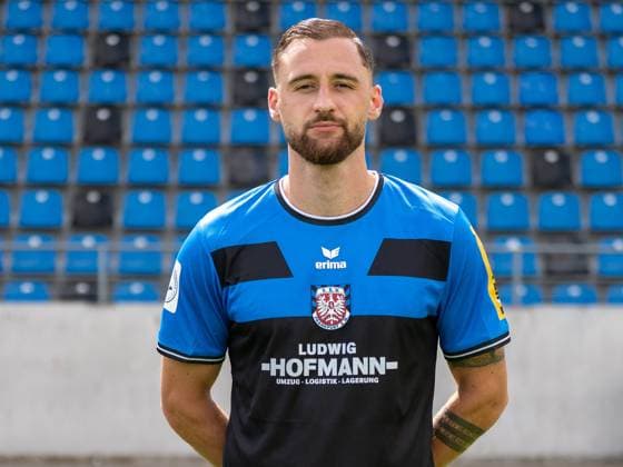 15.07.2025, xhfmx, Fussball Regionalliga Suedwest, FSV Frankfurt - Fototermin Saison 2025 26 Lukas Gottwalt (FSV Frankfurt) (DFL DFB REGULATIONS PROHIBIT ANY USE OF PHOTOGRAPHS as IMAGE SEQUENCES and or QUASI-VIDEO) Frankfurt am Main