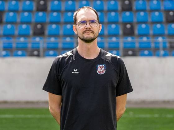 15.07.2025, xhfmx, Fussball Regionalliga Suedwest, FSV Frankfurt - Fototermin Saison 2025 26 Bastian Hintz (Physiotherapeut FSV Frankfurt) (DFL DFB REGULATIONS PROHIBIT ANY USE OF PHOTOGRAPHS as IMAGE SEQUENCES and or QUASI-VIDEO) Frankfurt am Main