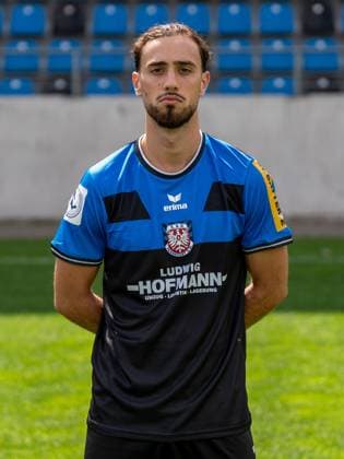 15.07.2025, xhfmx, Fussball Regionalliga Suedwest, FSV Frankfurt - Fototermin Saison 2025 26 Birkan Celik (FSV Frankfurt) (DFL DFB REGULATIONS PROHIBIT ANY USE OF PHOTOGRAPHS as IMAGE SEQUENCES and or QUASI-VIDEO) Frankfurt am Main