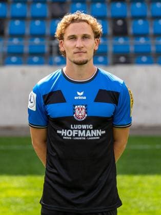 15.07.2025, xhfmx, Fussball Regionalliga Suedwest, FSV Frankfurt - Fototermin Saison 2025 26 Joep Munsters (FSV Frankfurt) (DFL DFB REGULATIONS PROHIBIT ANY USE OF PHOTOGRAPHS as IMAGE SEQUENCES and or QUASI-VIDEO) Frankfurt am Main