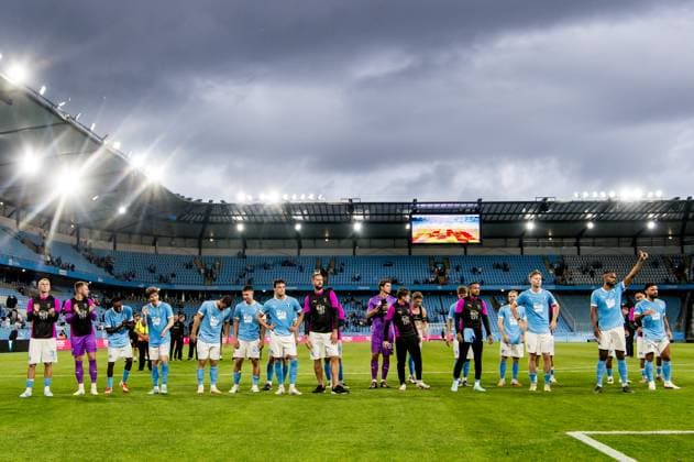 250715 Players of Malmö FF celebrate after the UEFA Champions League qualifier football match between Malmö FF and FC Iberia 1999 on July 15, 2025 in Malmö. Photo: Christian Örnberg BILDBYRAN COP 166 CO0587 fotboll football soccer fotball uefa champions league gualifiers champions league malmö ff fc iberia bbeng jubel Copyright: CHRISTIANxÖRNBERG BB250715CO081