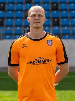 15.07.2025, xhfmx, Fussball Regionalliga Suedwest, FSV Frankfurt - Fototermin Saison 2025 26 Lucas Becker (FSV Frankfurt) (DFL DFB REGULATIONS PROHIBIT ANY USE OF PHOTOGRAPHS as IMAGE SEQUENCES and or QUASI-VIDEO) Frankfurt am Main