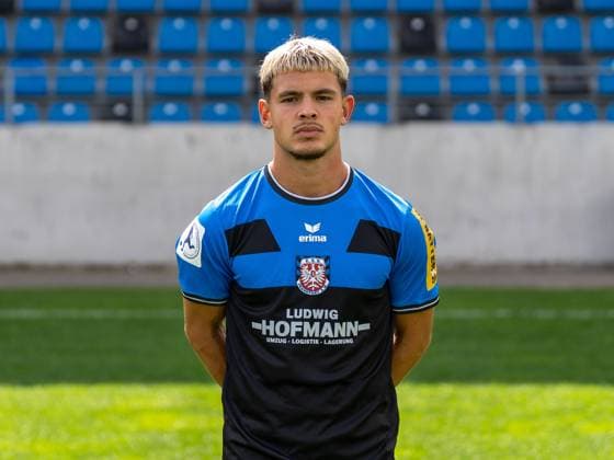 15.07.2025, xhfmx, Fussball Regionalliga Suedwest, FSV Frankfurt - Fototermin Saison 2025 26 Elias Breir (FSV Frankfurt) (DFL DFB REGULATIONS PROHIBIT ANY USE OF PHOTOGRAPHS as IMAGE SEQUENCES and or QUASI-VIDEO) Frankfurt am Main