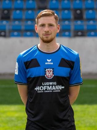 15.07.2025, xhfmx, Fussball Regionalliga Suedwest, FSV Frankfurt - Fototermin Saison 2025 26 Junis Romdhane (FSV Frankfurt) (DFL DFB REGULATIONS PROHIBIT ANY USE OF PHOTOGRAPHS as IMAGE SEQUENCES and or QUASI-VIDEO) Frankfurt am Main