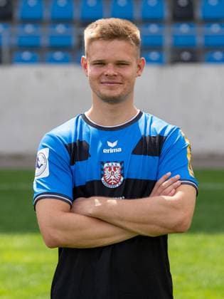15.07.2025, xhfmx, Fussball Regionalliga Suedwest, FSV Frankfurt - Fototermin Saison 2025 26 Jan-Erik Eichhorn (FSV Frankfurt) (DFL DFB REGULATIONS PROHIBIT ANY USE OF PHOTOGRAPHS as IMAGE SEQUENCES and or QUASI-VIDEO) Frankfurt am Main