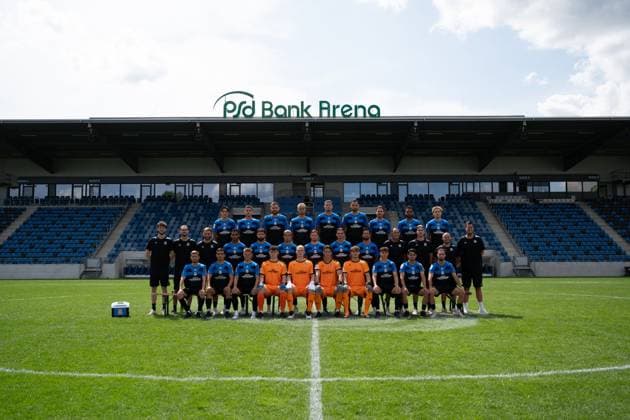 15.07.2025, xhfmx, Fussball Regionalliga Suedwest, FSV Frankfurt - Fototermin Saison 2025 26 Mannschaftsfoto FSV Frankfurt 25 26 (DFL DFB REGULATIONS PROHIBIT ANY USE OF PHOTOGRAPHS as IMAGE SEQUENCES and or QUASI-VIDEO) Frankfurt am Main