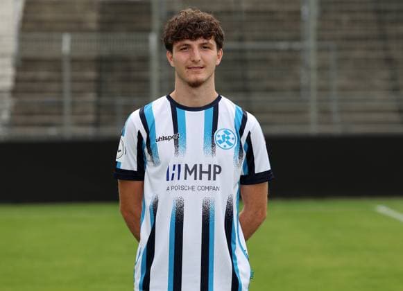 BAU 15.07.2025 Stuttgart-Degerloch Fußball SV Stuttgarter Kickers Fototermin, Lirijon Abdullahu