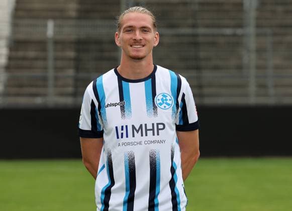 BAU 15.07.2025 Stuttgart-Degerloch Fußball SV Stuttgarter Kickers Fototermin, Marlon Faß