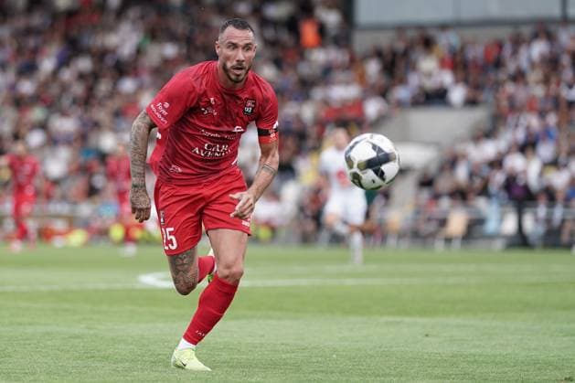 Fussball Champions League 2025 - 2026 15.07.2025, Fussball Champions League, UEFA Champions League, 2025-2026, Qualification Round 1, Luxembourg, Stade Municipal, Luxemburg (LUX) - FC Differdange 03 (LUX) - FC Drita (RKS) vl: Geoffrey Franzoni (FC Differdange 03 25)