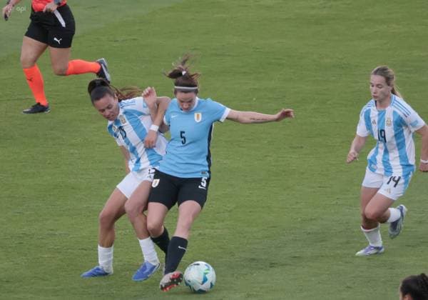 COPA AMERICA FEMENINA URUGUAY VS ARGENTINA 15 de julio del 2025 Encuentro entre Uruguay VS Argentina por la Copa AmÃ rica Femenina en el estadio Banco Guayaquil. QUITO PICHINCHA ECUADOR Copyright: xHENRYxLAPOx