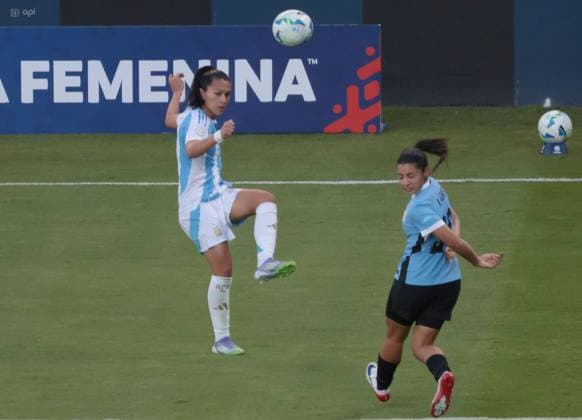 COPA AMERICA FEMENINA URUGUAY VS ARGENTINA 15 de julio del 2025 Encuentro entre Uruguay VS Argentina por la Copa AmÃ rica Femenina en el estadio Banco Guayaquil. QUITO PICHINCHA ECUADOR Copyright: xHENRYxLAPOx