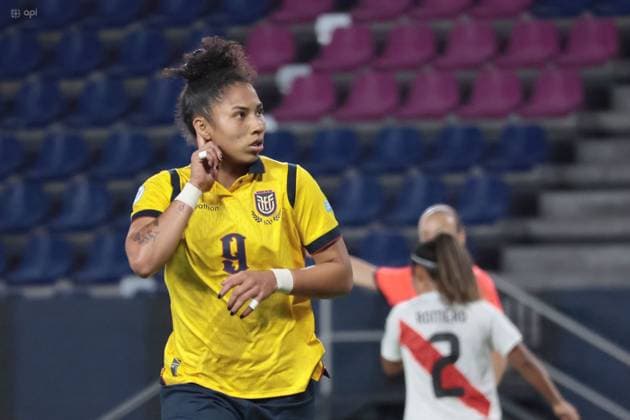 COPA AMERICA FEMENINA ECUADOR VS PERU 15 de julio del 2025 Encuentro entre Ecuador VS Peru por Copa AmÃ rica Femenina en el estadio Banco Guayaquil. QUITO PICHINCHA ECUADOR Copyright: xHENRYxLAPOx