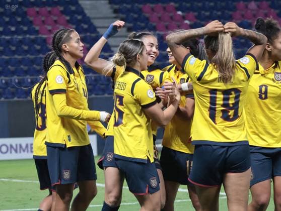 COPA AMERICA FEMENINA ECUADOR VS PERU 15 de julio del 2025 Encuentro entre Ecuador VS Peru por Copa AmÃ rica Femenina en el estadio Banco Guayaquil. QUITO PICHINCHA ECUADOR Copyright: xHENRYxLAPOx
