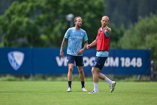 15.07.2025, Fussball, Saison 2025 2026, 2. Bundesliga, Vorbereitung, Sommertrainingslager des VfL Bochum in Scheffau am Wilden Kaiser, Kevin Vogt (VfL Bochum 1848), Philipp Hofmann (VfL Bochum 1848) xRHR-FOTO YYx