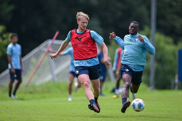15.07.2025, Fussball, Saison 2025 2026, 2. Bundesliga, Vorbereitung, Sommertrainingslager des VfL Bochum in Scheffau am Wilden Kaiser, Colin Kleine-Bekel (VfL Bochum 1848), Mathis Clairicia (VfL Bochum 1848) xRHR-FOTO YYx