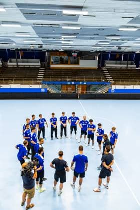 15.07.2025, GER, Handball, Maenner, Saison 25 26, 1.Daikin Handball Bundesliga, ThSV Eisenach öffentliches Training zeigt die Mannschaft beim offiziellen Training zum Saisonbeginn um Trainer Sebastian Hinze (ThSV Eisenach,Trainer) 99817 Eisenach Werner-Assmann-Halle Am Sportp Thueringen Deutschland