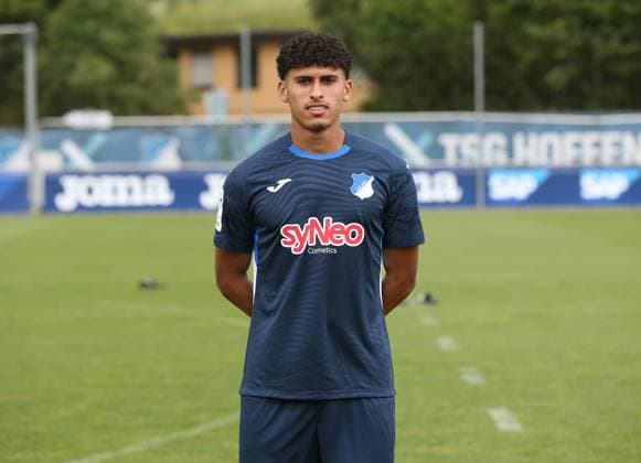 Ayoube Amaimouni-Echghouyab (TSG Hoffeheim II) . TSG Hoffenheim 2 U23 Porträttermin 2025 2026 . Zuzenhausen, GER, 15.07.2025 ,Fussball 3. Liga 2025 2026 .