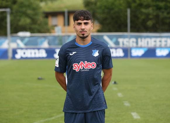 Diren Dagdeviren (TSG Hoffeheim II) . TSG Hoffenheim 2 U23 Porträttermin 2025 2026 . Zuzenhausen, GER, 15.07.2025 ,Fussball 3. Liga 2025 2026 .