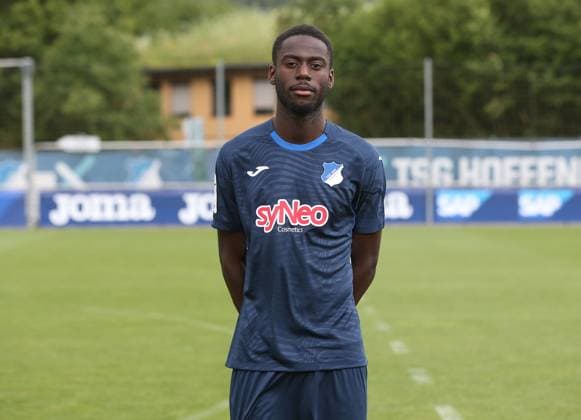 Simon Kalambayi (TSG Hoffeheim II) . TSG Hoffenheim 2 U23 Porträttermin 2025 2026 . Zuzenhausen, GER, 15.07.2025 ,Fussball 3. Liga 2025 2026 .