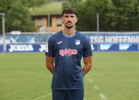 Arian Llugiqi (TSG Hoffeheim II) . TSG Hoffenheim 2 U23 Porträttermin 2025 2026 . Zuzenhausen, GER, 15.07.2025 ,Fussball 3. Liga 2025 2026 .