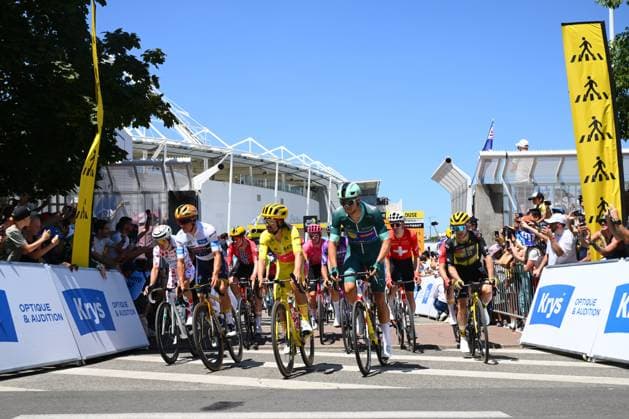 Tour de France 2025 Stage 11 TOULOUSE, FRANCE - JULY 16 : Illustration picture of the start of the race, Pogacar Tadej (SLO) of UAE Team Emirates - XRG, Milan Jonathan (BEL) of Lidl - Trek, Evenepoel Remco (BEL) of Soudal - Quick Step, Martinez Lenny (BEL) of Bahrain - Victorius pictured during stage 11 of the 112th edition of Tour de France an UCI World Tour 2.UWT cycling road race stage for Men Elite of 154 km with start in Toulouse and finish in Toulouse on July 16, 2025 in Toulouse, France, 16 07 2025 ( Motordriver Kenny Verfaillie - Toulouse France  Copyright: xVincentxKalutx