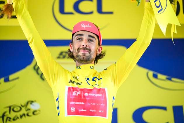 Tour de France 2025 Stage 11 TOULOUSE, FRANCE - JULY 16 : Healy Ben (IRL) of EF Education - EasyPost on the podium with the yellow jersey during stage 11 of the 112th edition of Tour de France an UCI World Tour 2.UWT cycling road race stage for Men Elite of 154 km with start in Toulouse and finish in Toulouse on July 16, 2025 in Toulouse, France, 16 07 2025 ( Motordriver Kenny Verfaillie - Toulouse France  Copyright: xVincentxKalutx