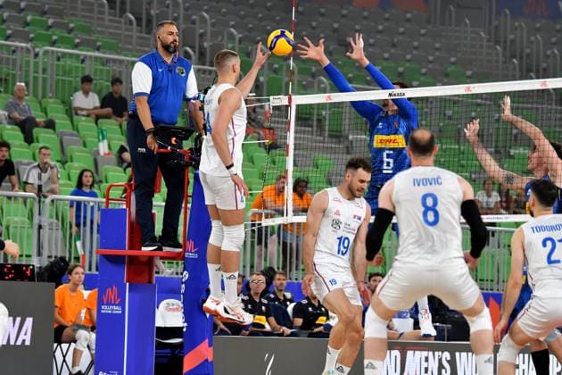 Ljubljana, Slovenia, 16th July 2024: Veljko Masulovic of Serbia in action against Simone Giannelli of Italy during the IVNL Volleyball Nations League, Week 3 match, between Serbia and Italy at Arena Stozice, Ljubljana, Slovenia. (Natasa Kupljenik SPP) Copyright: xNatasaxKupljenikx xSPPx SPP_1015531