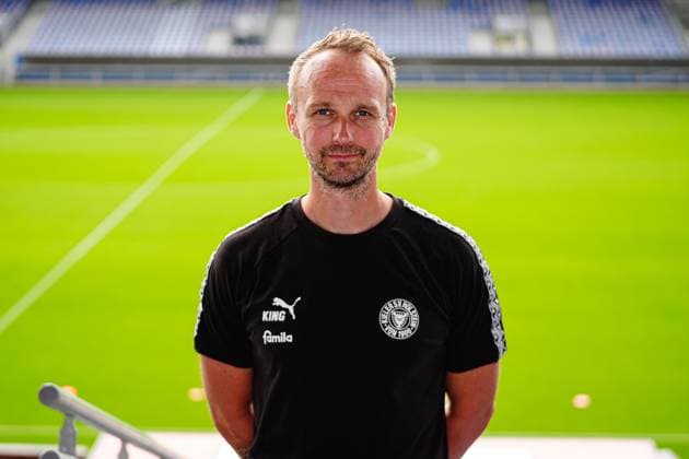 Timm Pfluegler; Holstein Kiel Physiotherapeut GER, Holstein Kiel, 2. Bundesliga, Portraettermin 2025 2026 GER, Holstein Kiel, 2. Bundesliga, Portraettermin 2025 2026 Kiel Copyright: xEibner-Pressefoto MarcelxvonxFehrnx EP_MFN