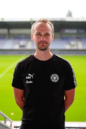 Timm Pfluegler; Holstein Kiel Physiotherapeut GER, Holstein Kiel, 2. Bundesliga, Portraettermin 2025 2026 GER, Holstein Kiel, 2. Bundesliga, Portraettermin 2025 2026 Kiel Copyright: xEibner-Pressefoto MarcelxvonxFehrnx EP_MFN