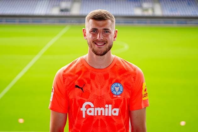 Timon Weiner; Holstein Kiel 01 GER, Holstein Kiel, 2. Bundesliga, Portraettermin 2025 2026 GER, Holstein Kiel, 2. Bundesliga, Portraettermin 2025 2026 Kiel Copyright: xEibner-Pressefoto MarcelxvonxFehrnx EP_MFN