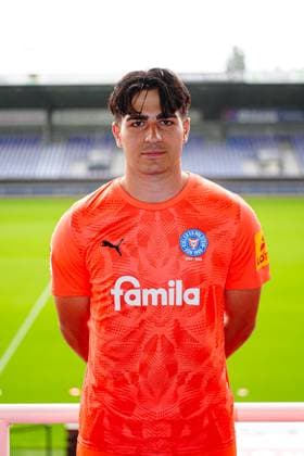 Tyler Dogan; Holstein Kiel 42 GER, Holstein Kiel, 2. Bundesliga, Portraettermin 2025 2026 GER, Holstein Kiel, 2. Bundesliga, Portraettermin 2025 2026 Kiel Copyright: xEibner-Pressefoto MarcelxvonxFehrnx EP_MFN