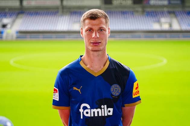 Patrick Erras; Holstein Kiel 04 GER, Holstein Kiel, 2. Bundesliga, Portraettermin 2025 2026 GER, Holstein Kiel, 2. Bundesliga, Portraettermin 2025 2026 Kiel *** Patrick Erras Holstein Kiel 04 GER, Holstein Kiel, 2 Bundesliga, Portraettermin 2025 2026 GER, Holstein Kiel, 2 Bundesliga, Portraettermin 2025 2026 Kiel Copyright: xEibner-Pressefoto MarcelxvonxFehrnx EP_MFN