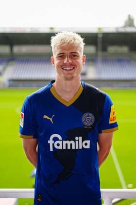Finn Porath; Holstein Kiel 08 GER, Holstein Kiel, 2. Bundesliga, Portraettermin 2025 2026 GER, Holstein Kiel, 2. Bundesliga, Portraettermin 2025 2026 Kiel Copyright: xEibner-Pressefoto MarcelxvonxFehrnx EP_MFN