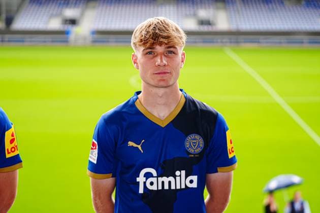 Niklas Niehoff; Holstein Kiel 29 GER, Holstein Kiel, 2. Bundesliga, Portraettermin 2025 2026 GER, Holstein Kiel, 2. Bundesliga, Portraettermin 2025 2026 Kiel Copyright: xEibner-Pressefoto MarcelxvonxFehrnx EP_MFN