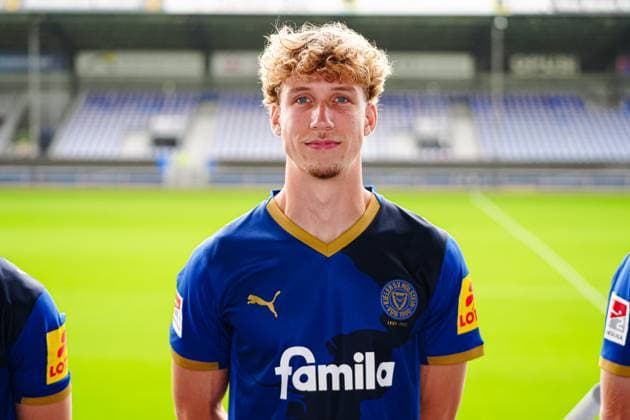 Lasse Rosenboom; Holstein Kiel 23 GER, Holstein Kiel, 2. Bundesliga, Portraettermin 2025 2026 GER, Holstein Kiel, 2. Bundesliga, Portraettermin 2025 2026 Kiel Copyright: xEibner-Pressefoto MarcelxvonxFehrnx EP_MFN