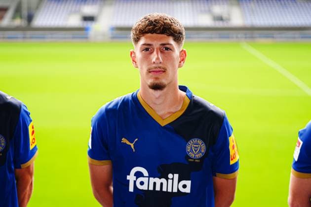 Hamza Muqaj; Holstein Kiel 48 GER, Holstein Kiel, 2. Bundesliga, Portraettermin 2025 2026 GER, Holstein Kiel, 2. Bundesliga, Portraettermin 2025 2026 Kiel Copyright: xEibner-Pressefoto MarcelxvonxFehrnx EP_MFN