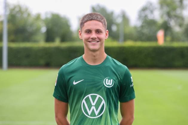 VfL Wolfsburg Fototermin Wolfsburg, 16.07.2025, Bence Dardai; VfL Wolfsburg, 1. Bundesliga, Porträttermin 2025 2026 Wolfsburg