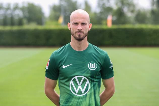 VfL Wolfsburg Fototermin Wolfsburg, 16.07.2025, Vaclav Cerny; VfL Wolfsburg, 1. Bundesliga, Porträttermin 2025 2026 Wolfsburg