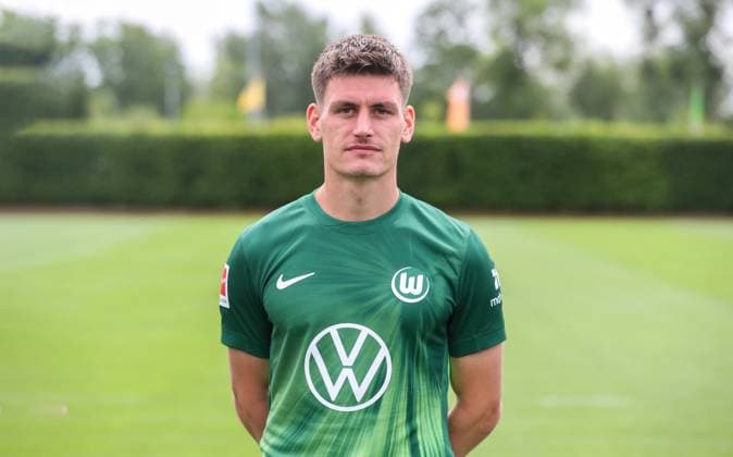 VfL Wolfsburg Fototermin Wolfsburg, 16.07.2025, Joakim Maehle ; VfL Wolfsburg, 1. Bundesliga, Porträttermin 2025 2026 Wolfsburg
