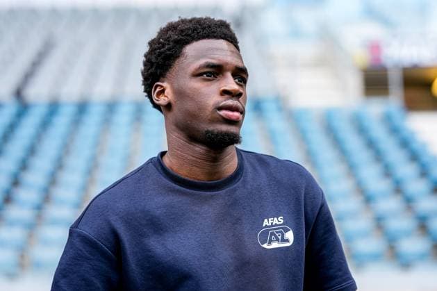 2025-07-16 KAA Gent v AZ Alkmaar - Pre-Season Friendly GENT, NETHERLANDS - JULY 16: Ernest Poku of AZ Alkmaar looks on during the Pre-Season Friendly match between KAA Gent and AZ Alkmaar at Planet Group arena on July 16, 2025 in Gent, Netherlands. Gent Planet Group arena Netherlands Content not available for redistribution in The Netherlands directly or indirectly through any third parties. Copyright: xEdxvanxdexPolx