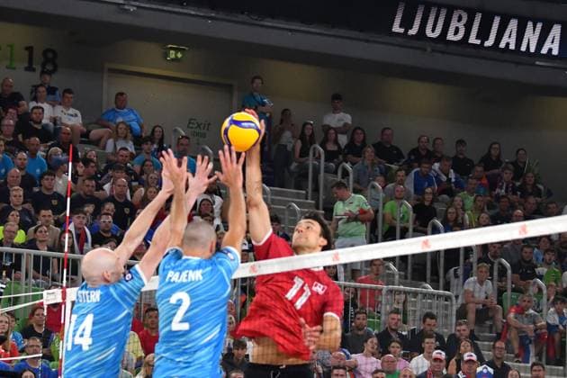 Ljubljana, Slovenia, 16th July 2024: Xander Ketrzynski of Canada in action against Luke Herr of Canada during the IVNL Volleyball Nations League, Week 3 match, between Canada and Slovenia at Arena Stozice, Ljubljana, Slovenia. (Natasa Kupljenik SPP) Copyright: xNatasaxKupljenikx xSPPx SPP_1015851