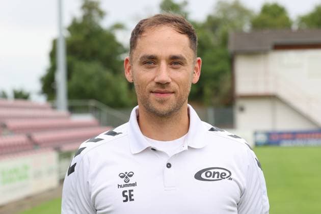 Fußball, RL Nordost, ZFC Meuselwitz, Porträttermin 2025 2026 Männer Fußball Fussball Saison 2025 26 16.07.2025 Bluechip Arena Meuselwitz ZFC Meuselwitz - Portrait Sebastian Ebneth Physiotherapeut Meuselwitz Thueringen Germany