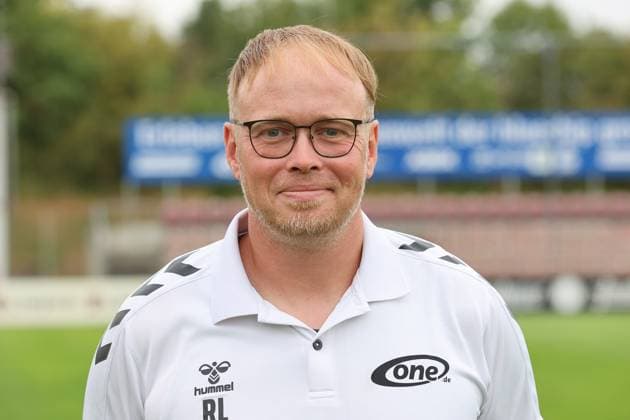 Fußball, RL Nordost, ZFC Meuselwitz, Porträttermin 2025 2026 Männer Fußball Fussball Saison 2025 26 16.07.2025 Bluechip Arena Meuselwitz ZFC Meuselwitz - Portrait Roman Linke Torwart- und Athletiktrainer Meuselwitz Thueringen Germany