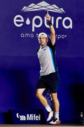 LOS CABOS TENNIS OPEN 2025, LOS CABOS TENNIS OPEN 2025 DUCKWORTH VS FOKINA 16072025 LOS CABOS, BAJA CALIFORNIA, MEXICO. Photo of James Duckworth of Australia, during singles game of Los Cabos Tennis Open 2025 held at the Estadio Mextenis of the Cabo Sports Complex of Los Cabos, Baja California, Mexico. Foto James Duckworth de Australia, durante juego de singles en Los Cabos Tennis Open 2025 celebrado en el Estadio Mextenis del Cabo Sports Complex de Los Cabos, Baja California, Mexico. PHOTO BY IMAGENSHOP AGENCIA FOTOGRAFICA LOS CABOS BAJA CALIFORNIA MEXICO Copyright: xIMAGENSHOPxAGENCIAxFOTOGRAFICAx
