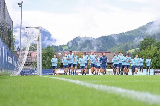 17.07.2025, Fussball, Saison 2025 2026, 2. Bundesliga, Vorbereitung, Sommertrainingslager des VfL Bochum in Scheffau am Wilden Kaiser, Die Spieler laufen. xRHR-FOTO YYx